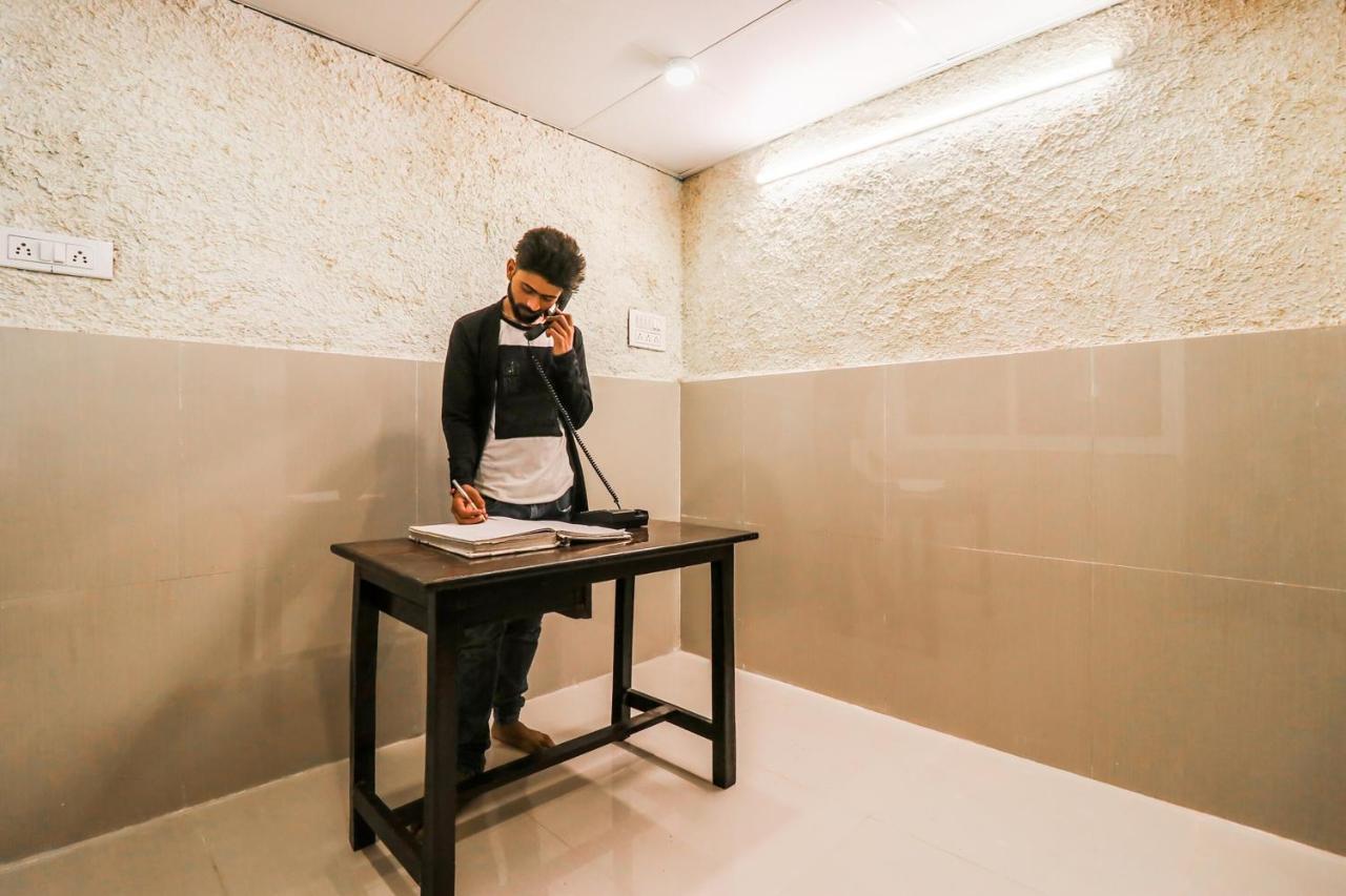 Oyo Hotel Mg Residency Ришикеш Экстерьер фото